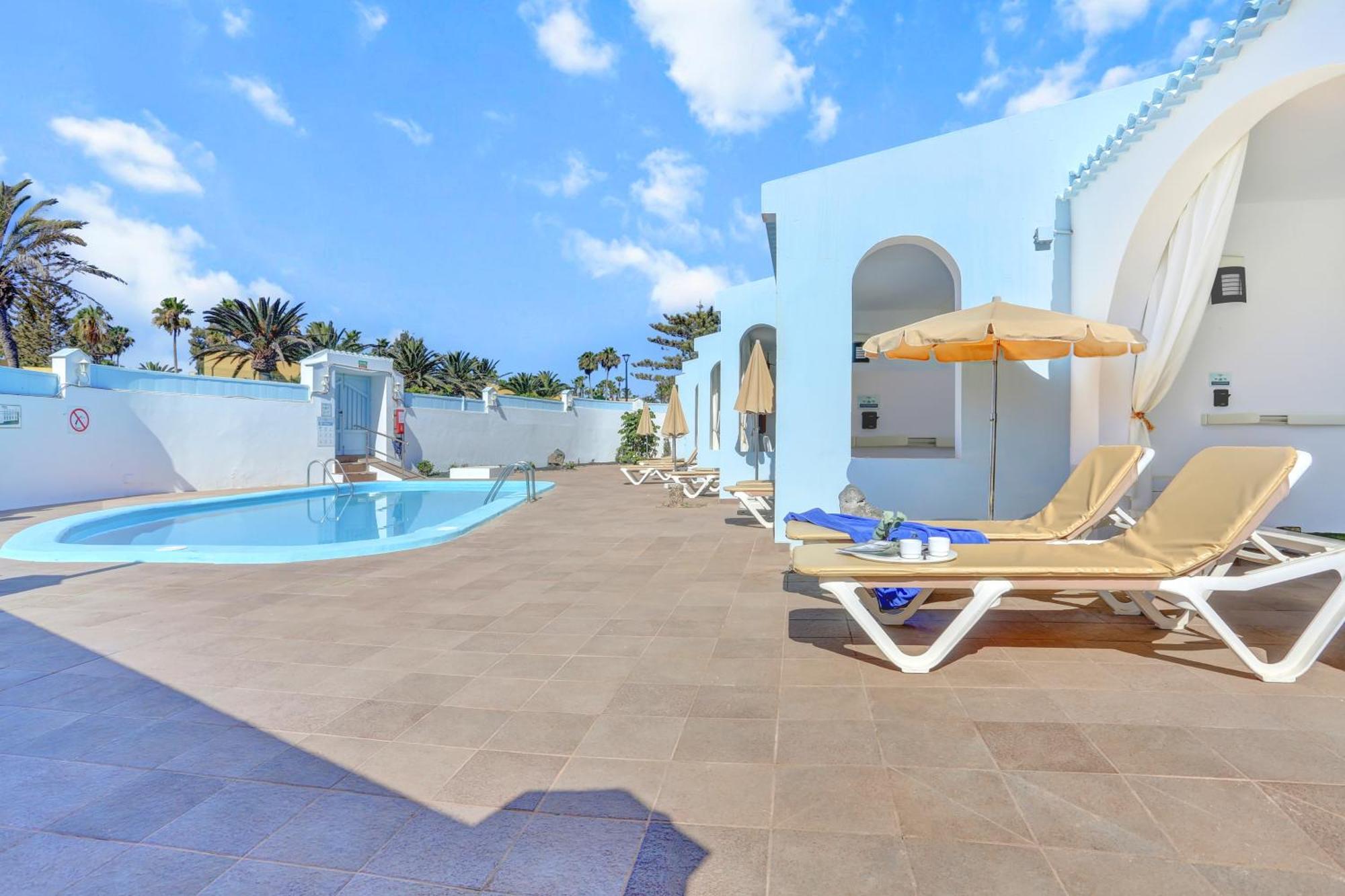 Neptuno Bungalows - Adults Only Corralejo Dış mekan fotoğraf